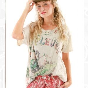 NWT Magnolia Pearl Les Fleurs Tshirt